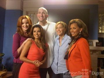 绝望主妇在线观看,在线重温这部经典美剧的温情与悬疑 第3张 绝望主妇在线观看,在线重温这部经典美剧的温情与悬疑 第3张